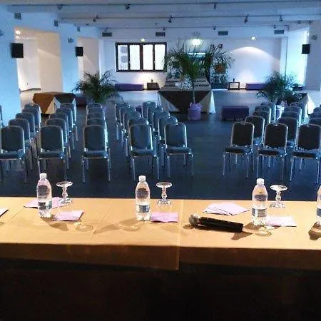 Lejlighedshotel 64rooms 4*